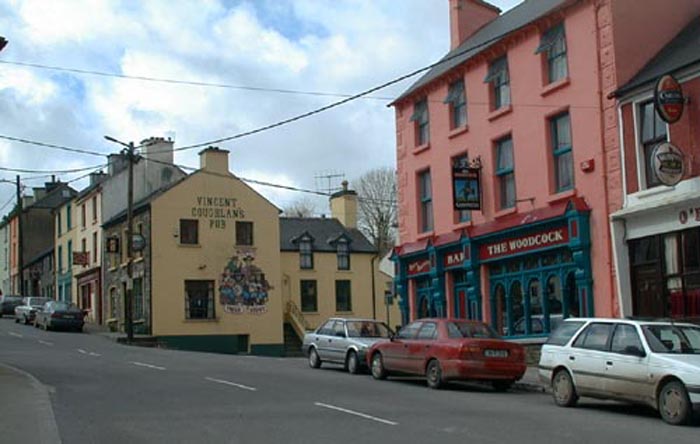 Coughlan's Pub Ballydehob.jpg 55.5K